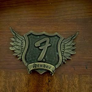 Fender shield wings belt buckle